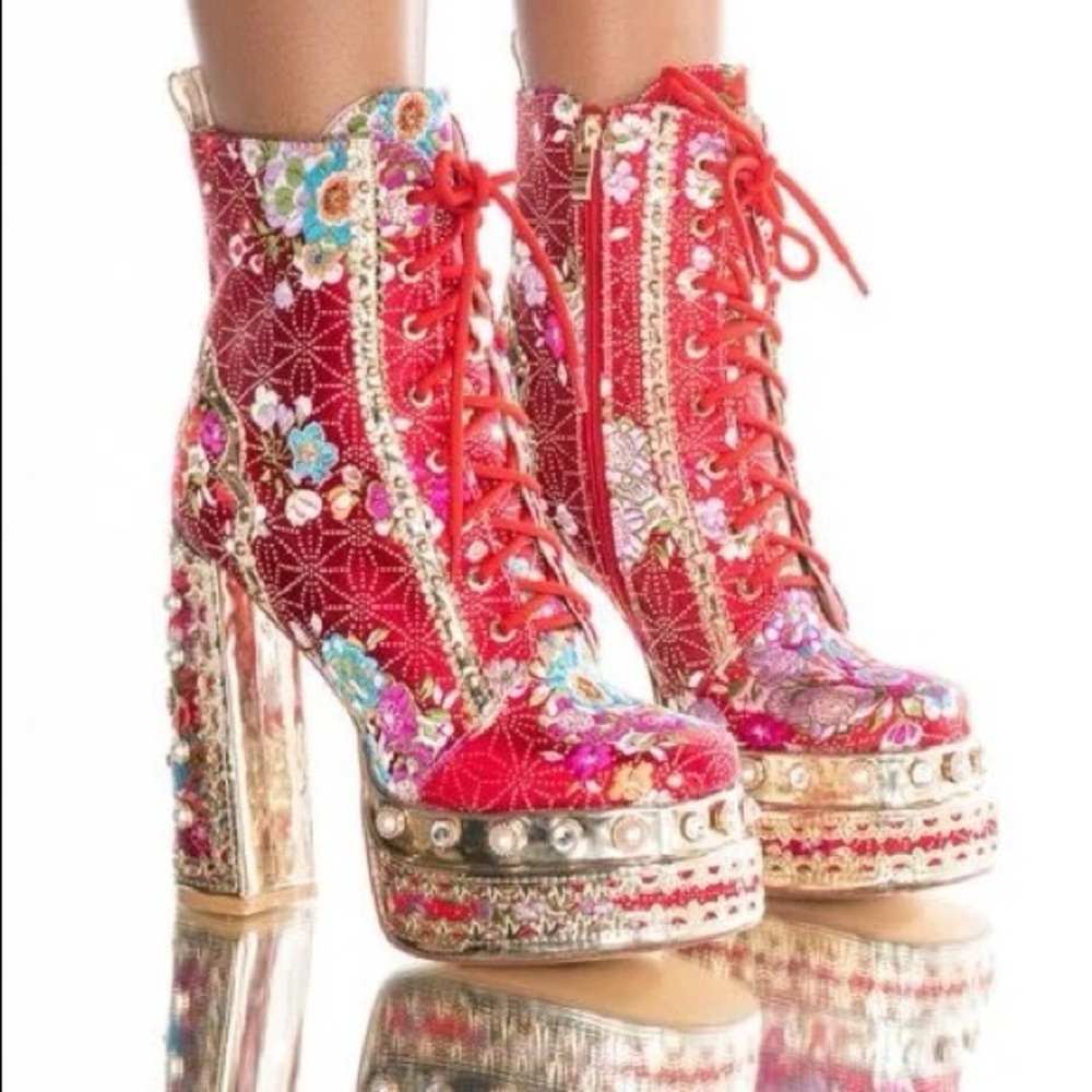 Pristine condition Azalea Wang red brocade boots with gold embroidery. Size 7.
